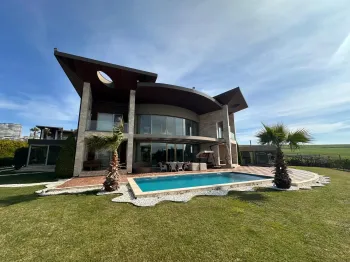 Villa in Buyukcekmece